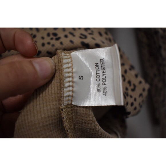 Jane & Delancey S Long Sleeve Animal Print Pullover Knit Top 1920 - Picture 3 of 7